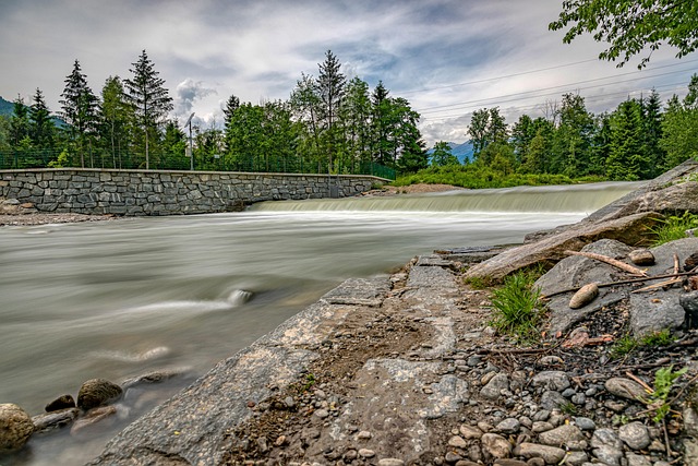 Expert financial planner specializing in long-term strategy and wealth management